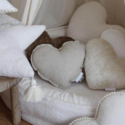 Cotton & Sweets Mini linen heart pillow Natural Ø36cm