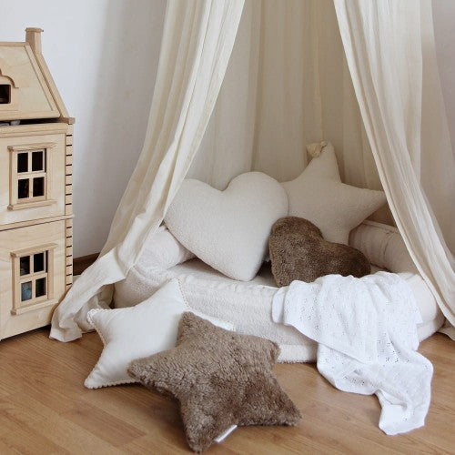 Cotton & Sweets Mini sheepskin hart cushion Chocolate