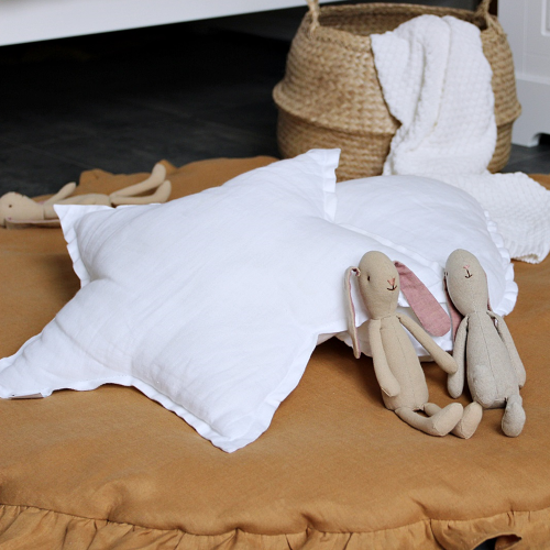 Cotton & Sweets linen star Pillow White Ø50cm