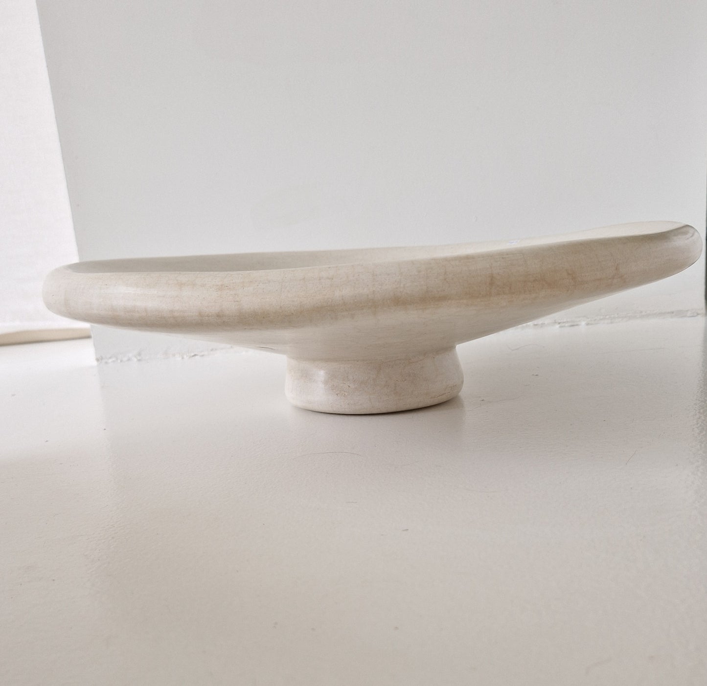 Tadelakt bowl on foot