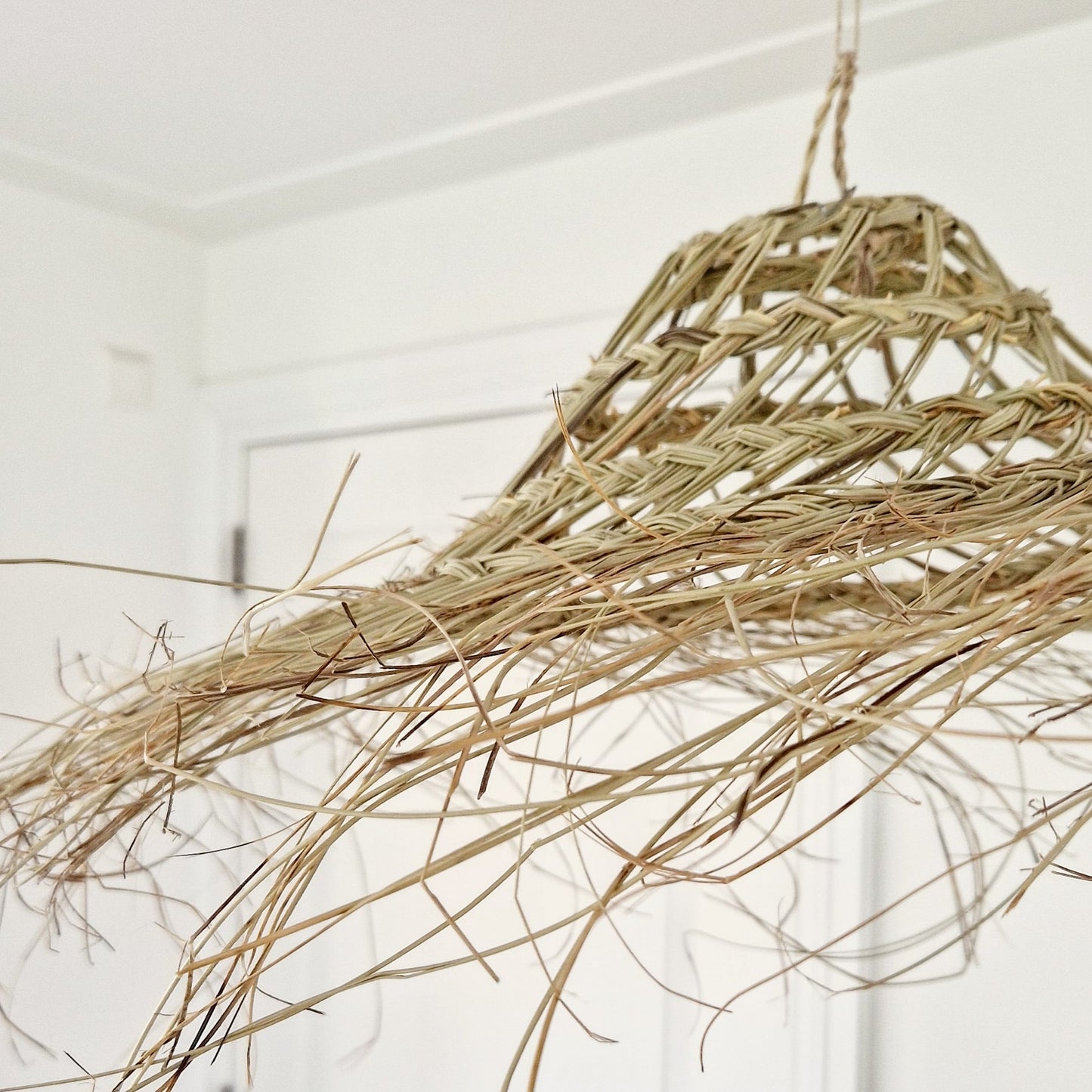 Seagrass hanging lamp flat