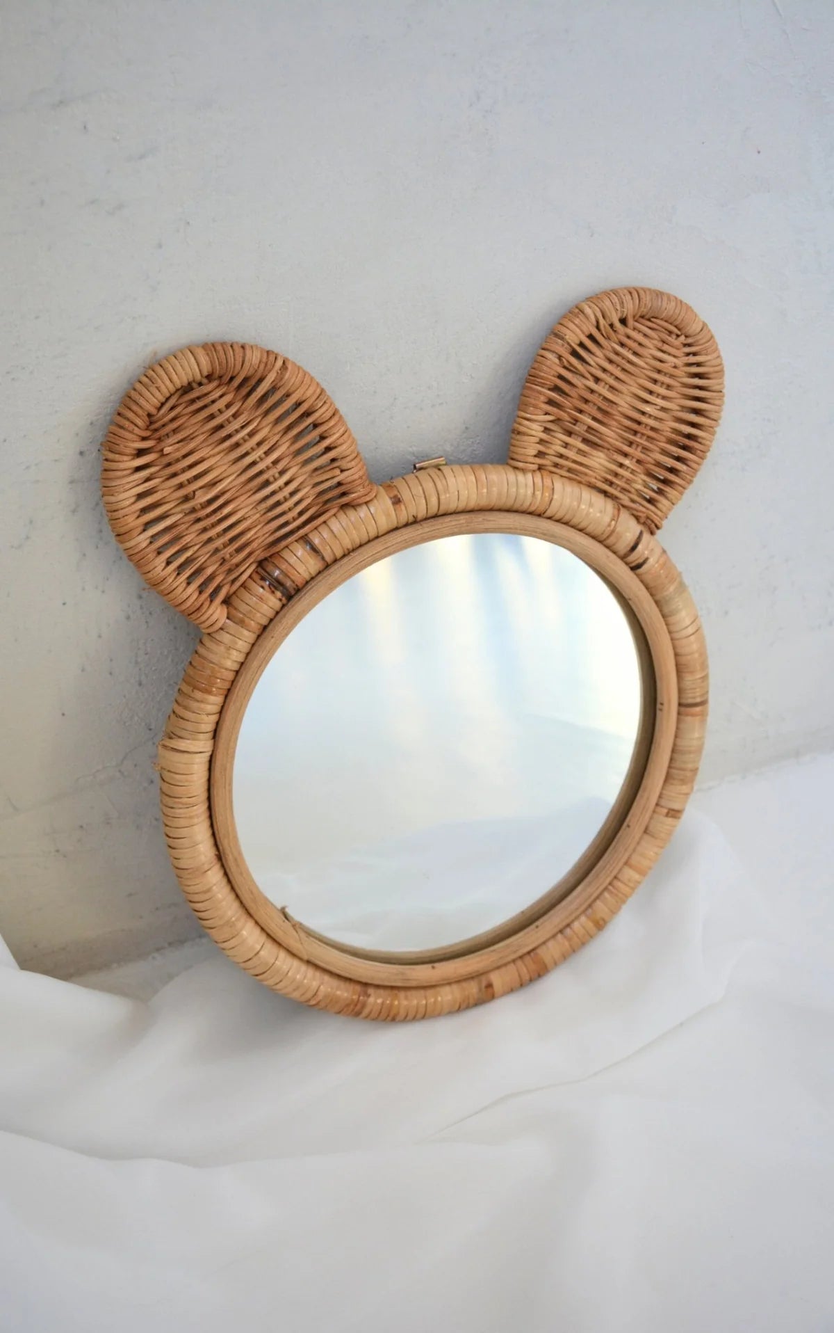 Rattan Mirror Bear