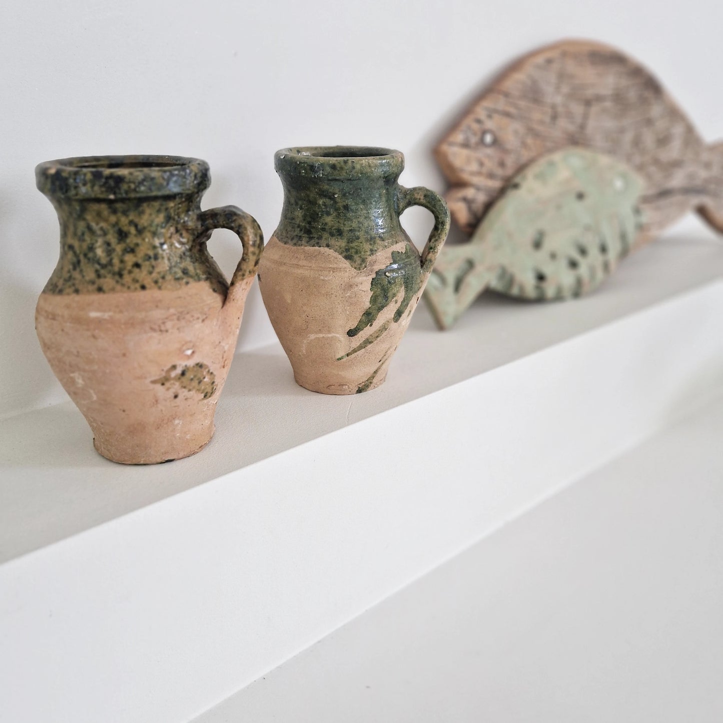 Old earthenware jug Natural/Green