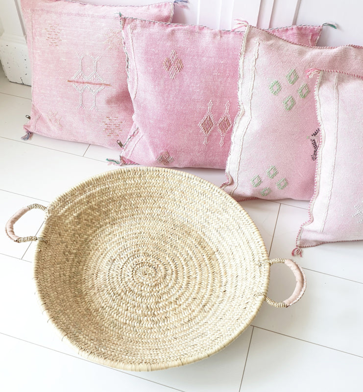 Moroccan flat basket