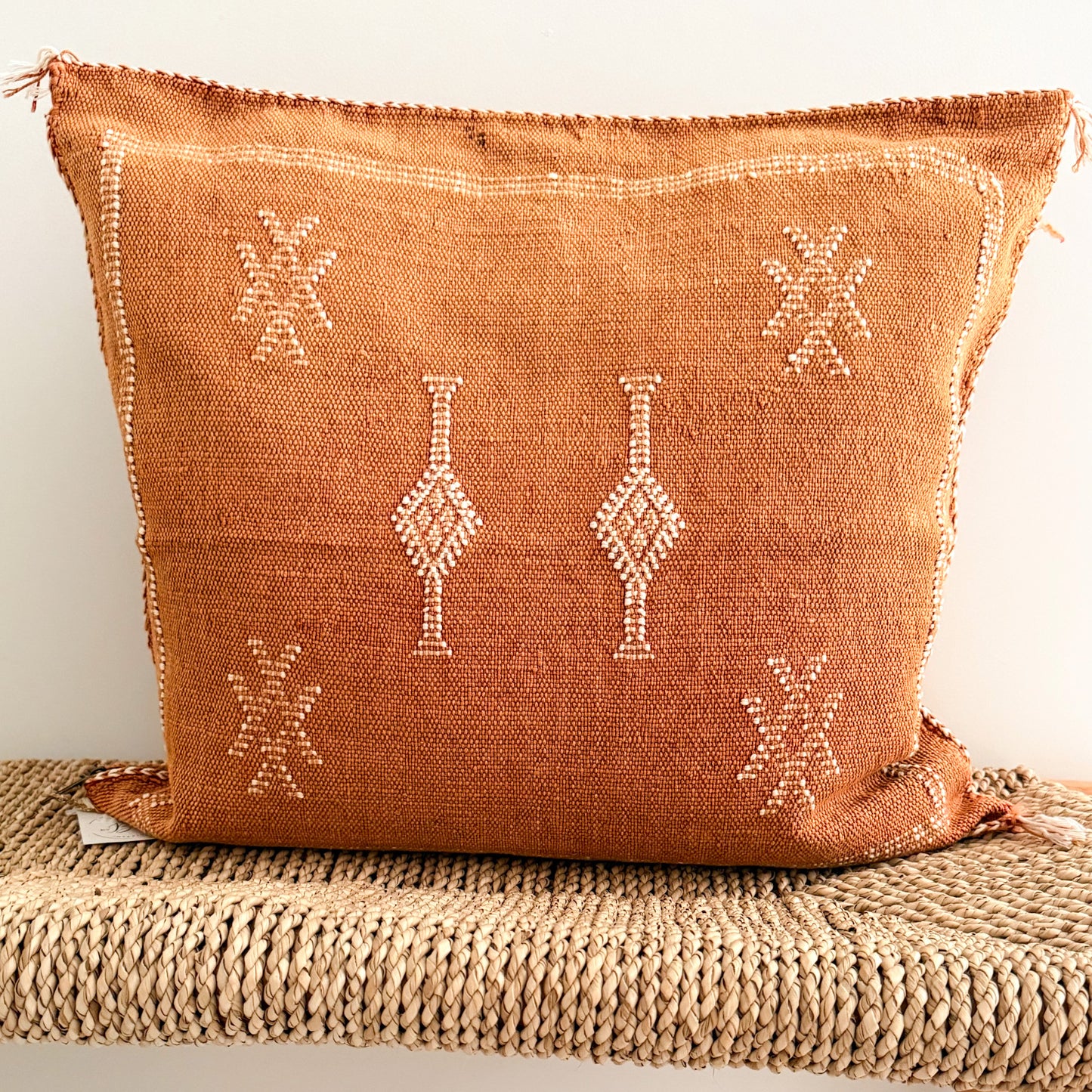Handgemaakte Sabra Silk kussenhoes Desert Collection No. 03 in warme aardetint