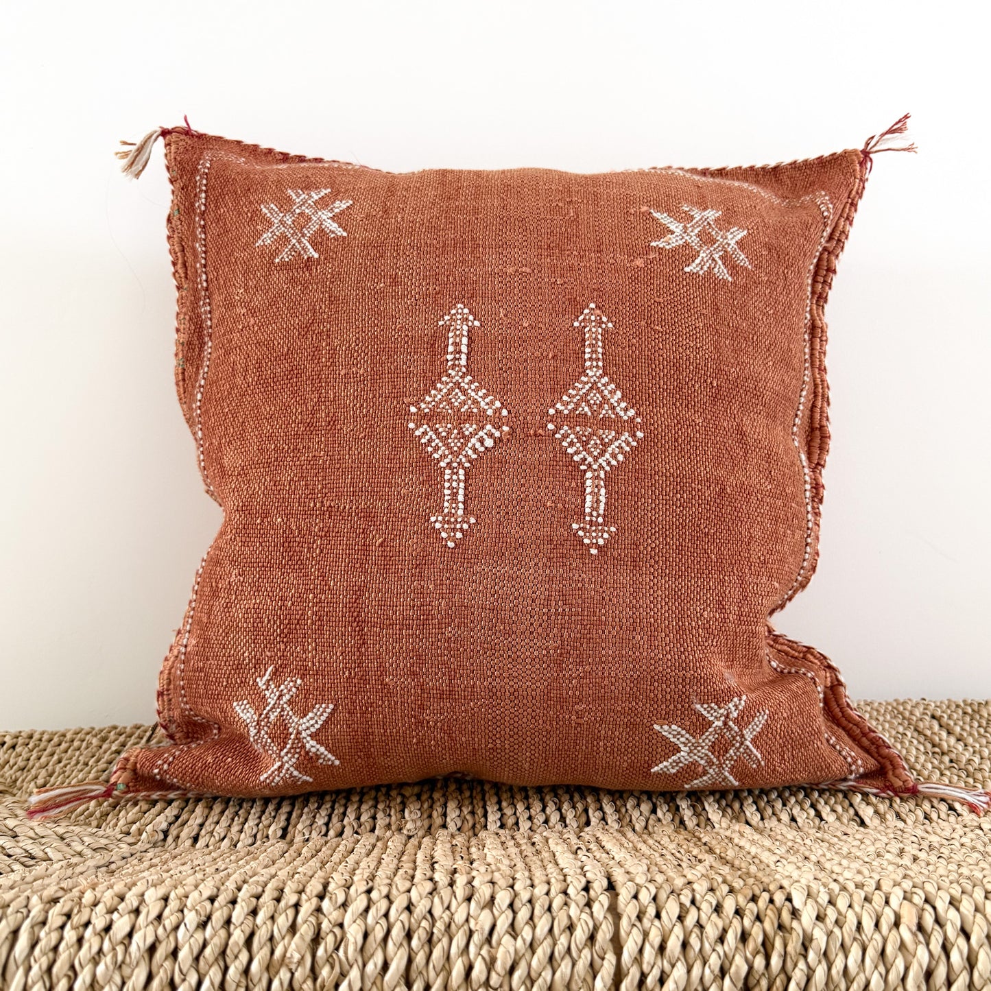 Uniek Marokkaans Sabra Silk kussenhoes in een warme kleur uit de Desert Collection No. 07