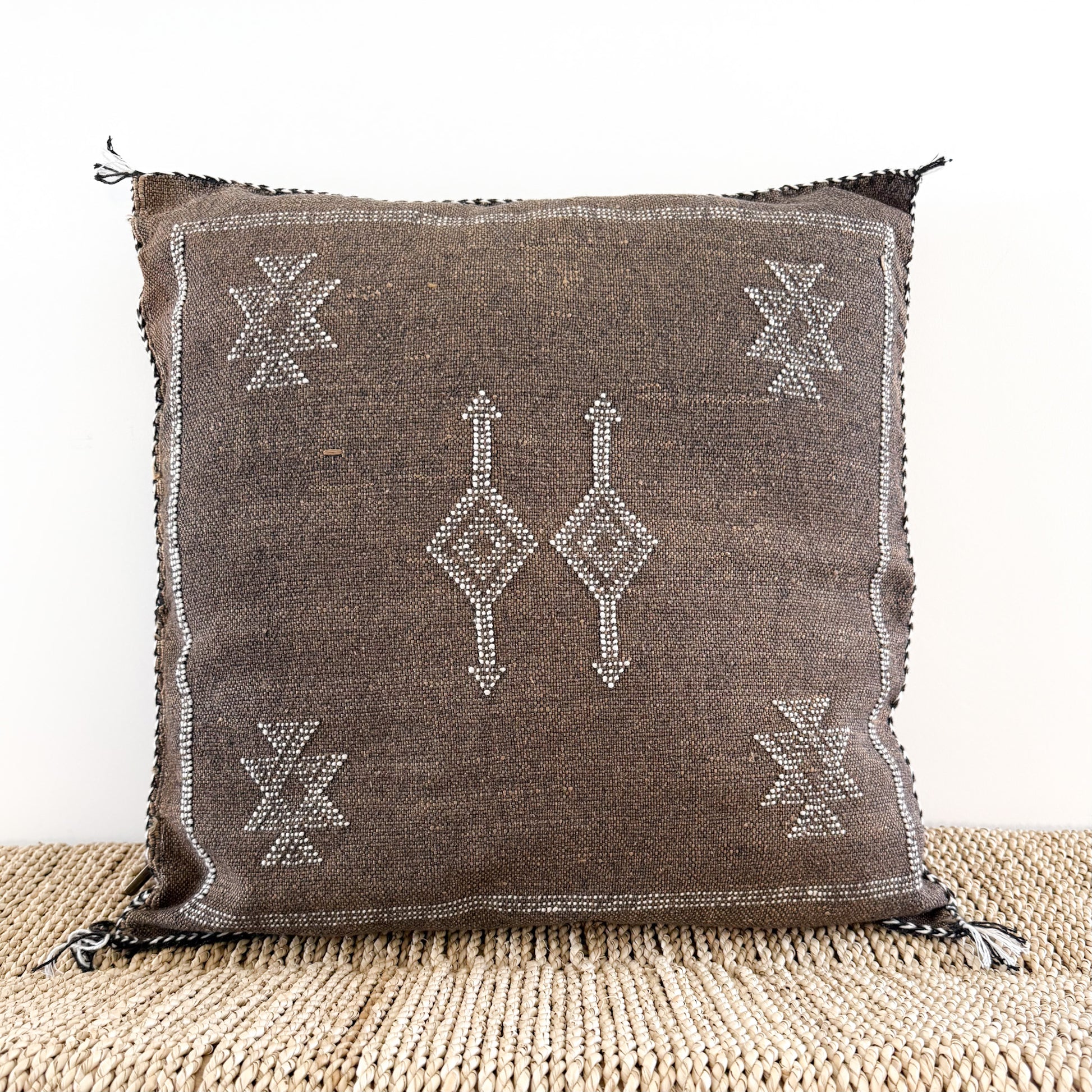 Marokkaans sabra silk kussenhoes No.08 uit de Earth brown collectie