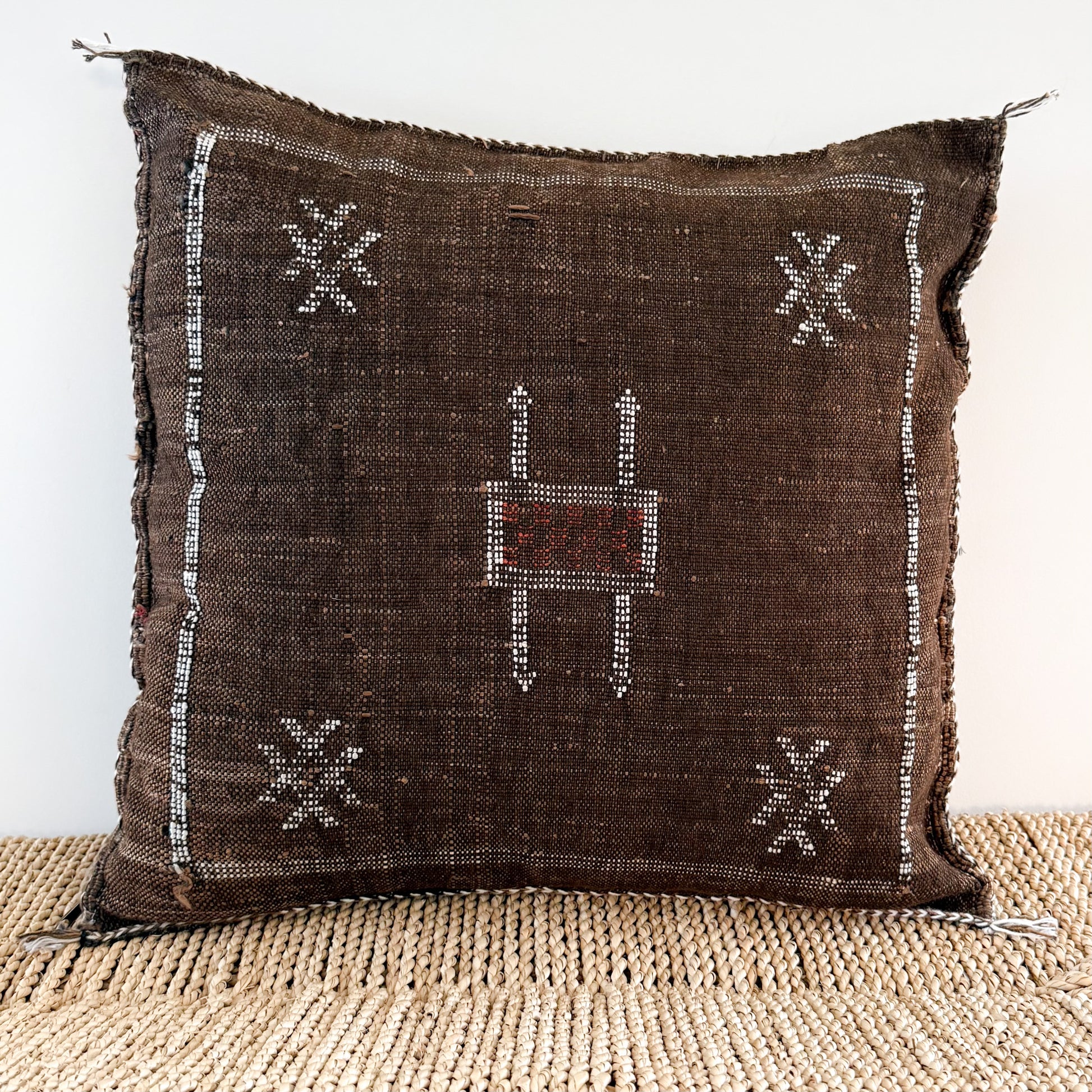 Marokkaans sabra silk kussenhoes No.14 uit de Earth brown collectie