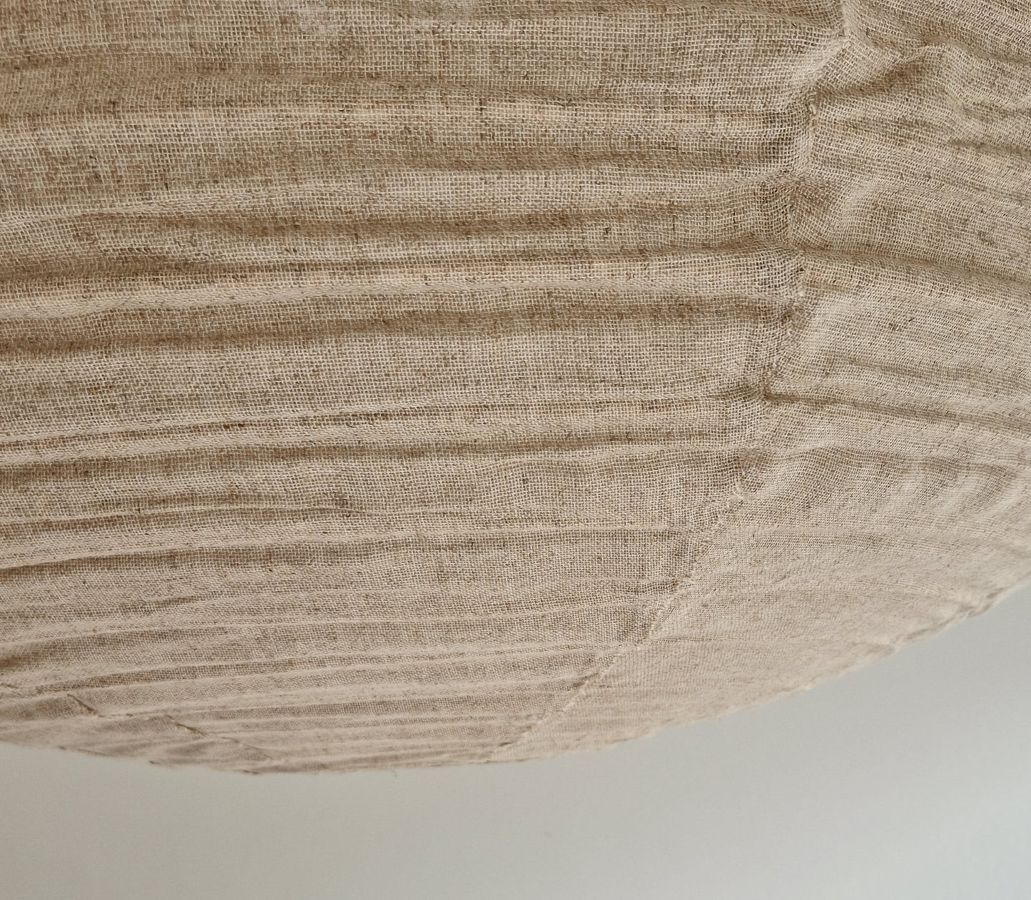 Detail foto van stof linnen lampion lamp naturel