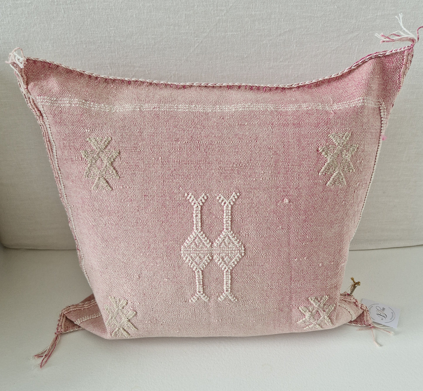 Sabra Silk cushion Light Pink