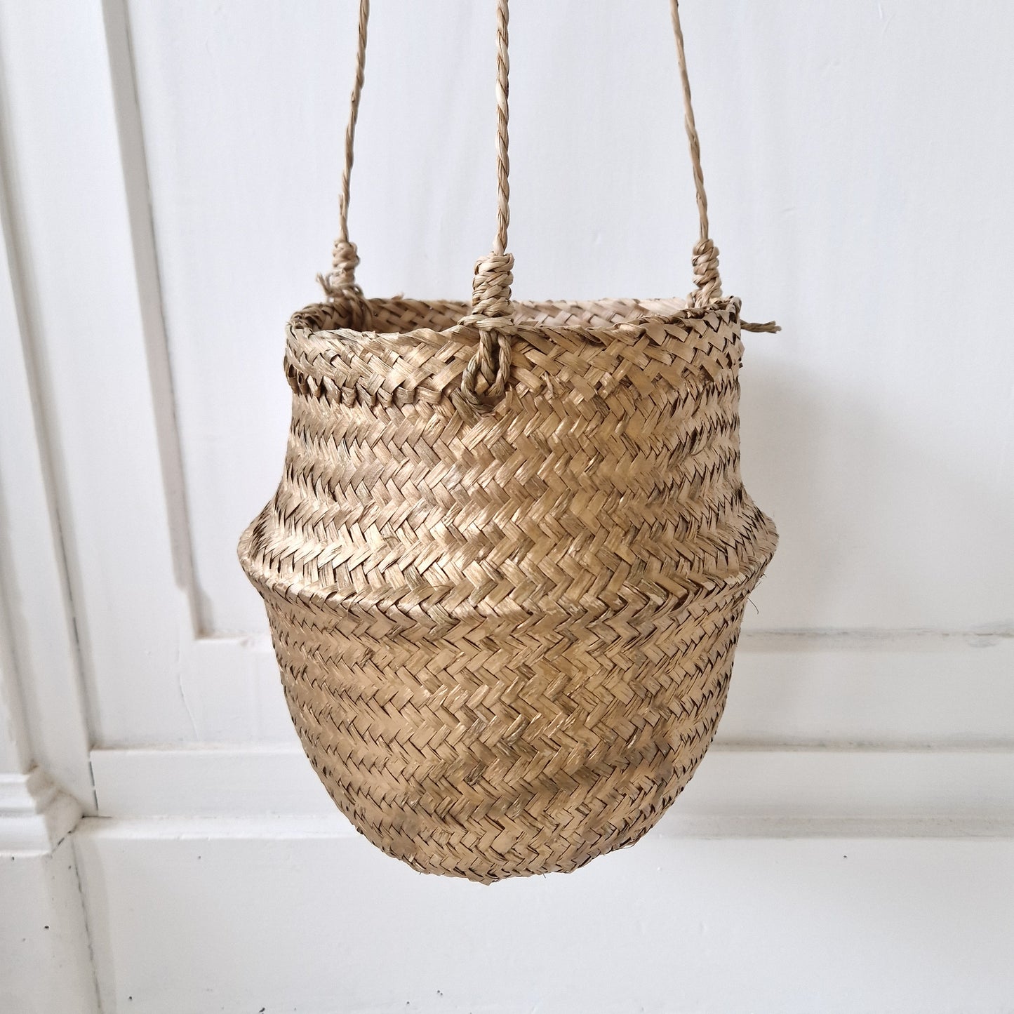 Seagrass hanging basket Gold