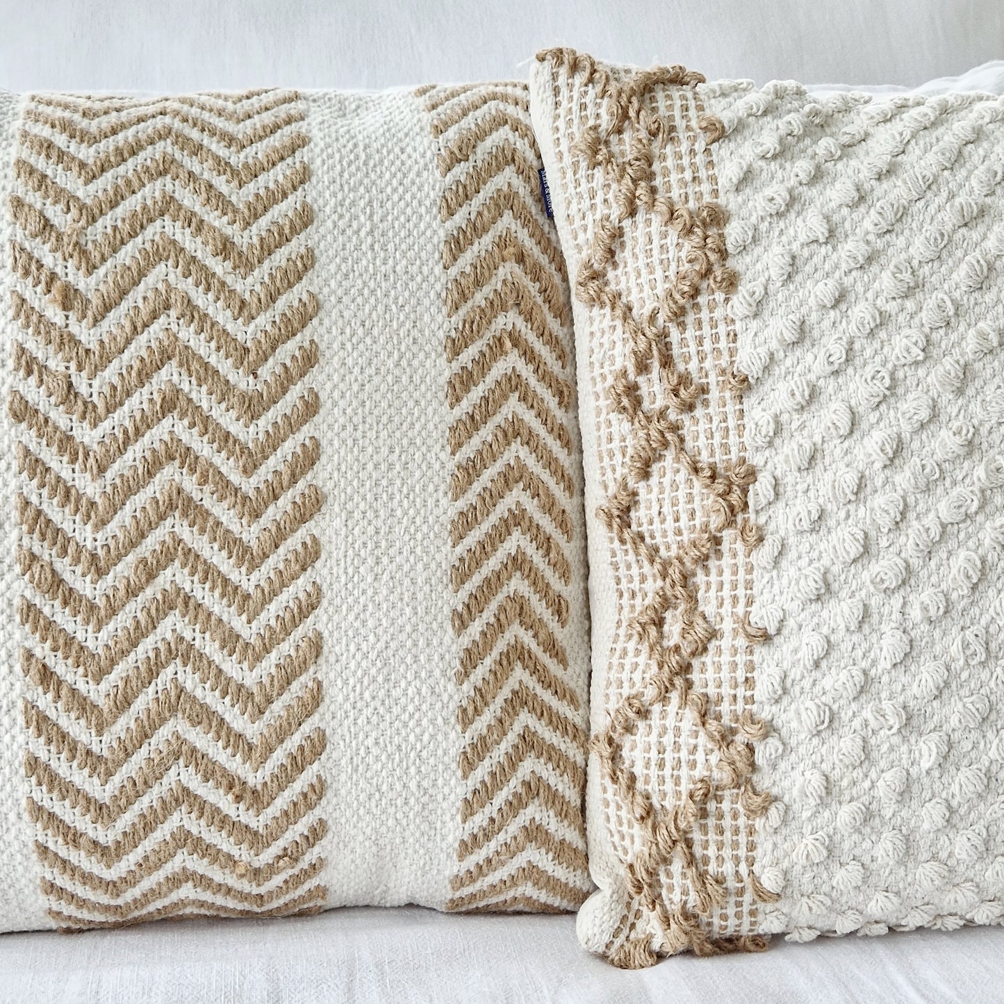 Cushion Off White/Natural Herringbone