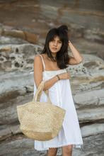 Joy Bag Naturel van Made in Mada als raffia tas voor strand of vakantie