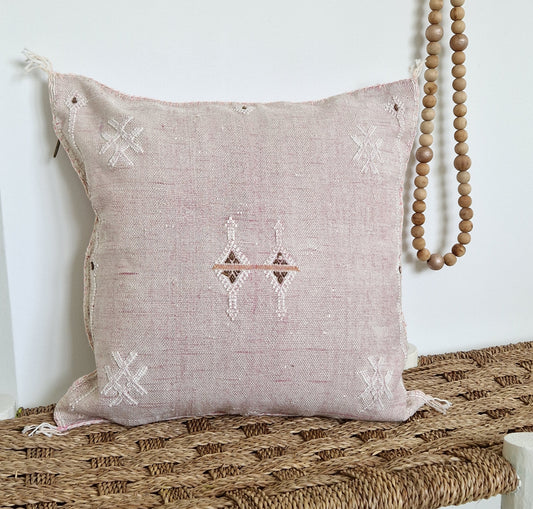 Sabra Silk cushion cover Light Pink #1