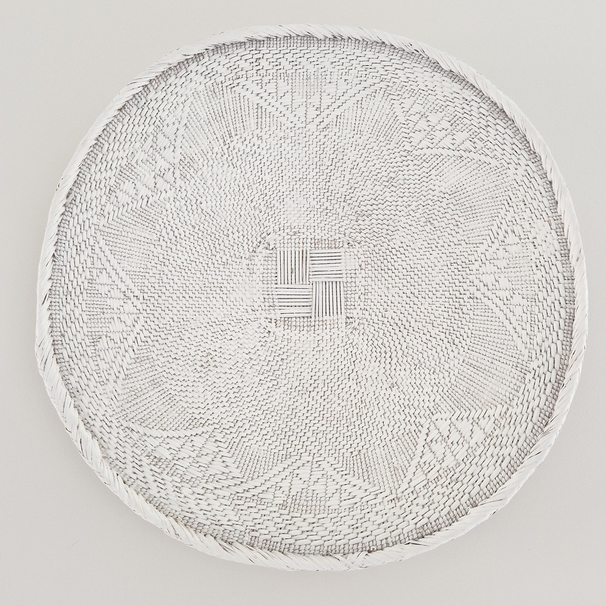 Witte tonga basket #1