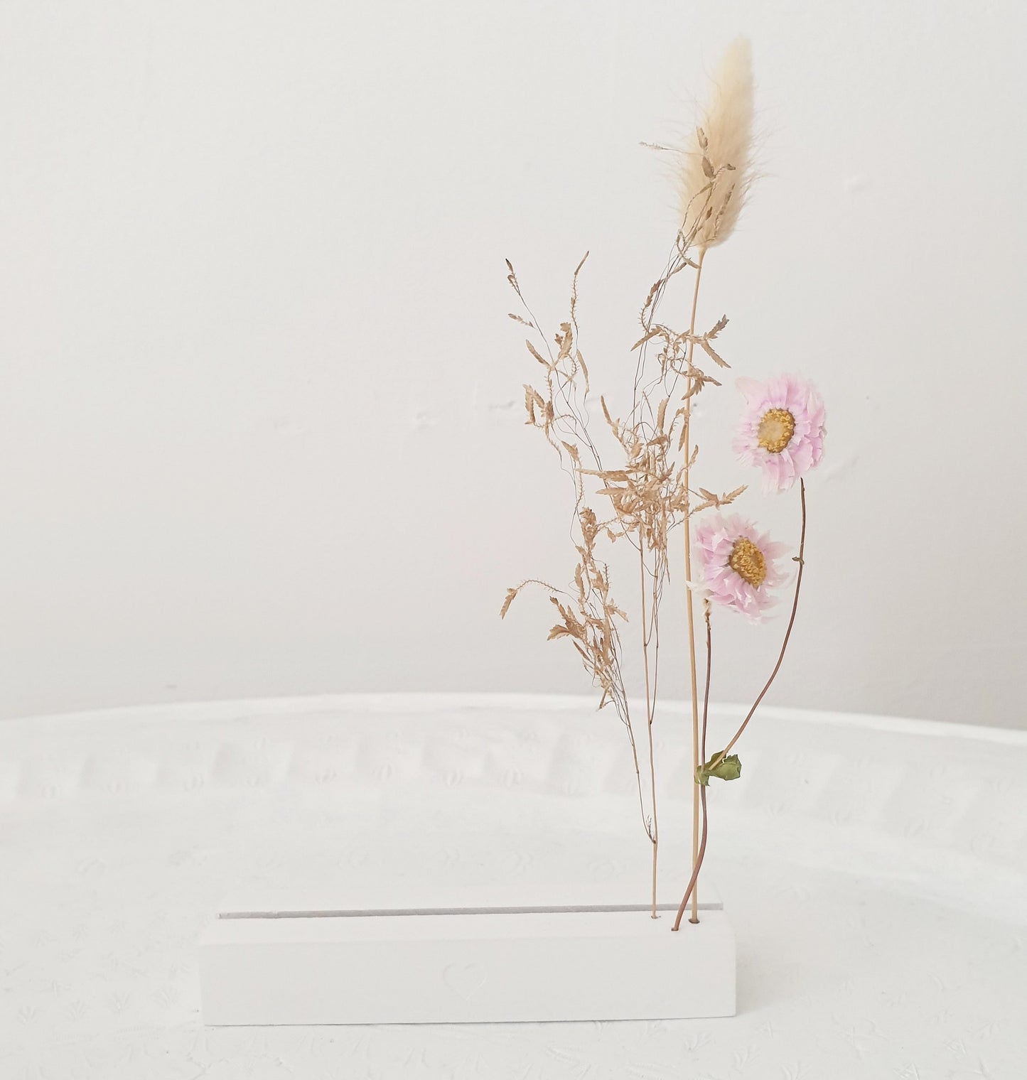 Cards/Photo holder with dried flowers