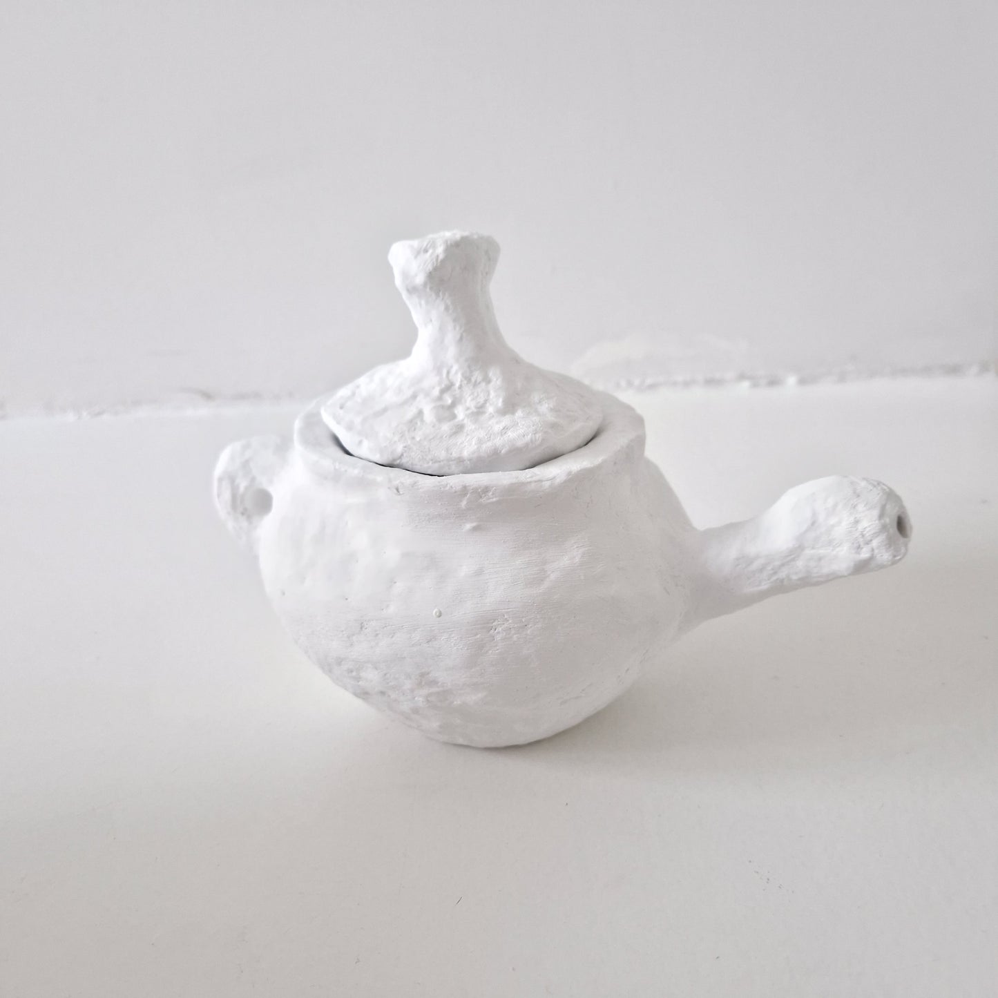 Teapot Papier-mache white