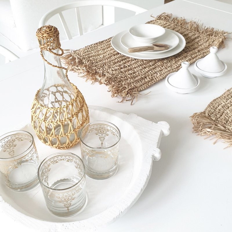 Raffia placemat fringes